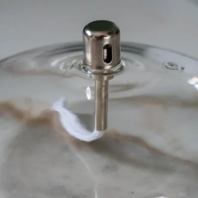 Galet Signature - Lampe à huile en verre - bouchon