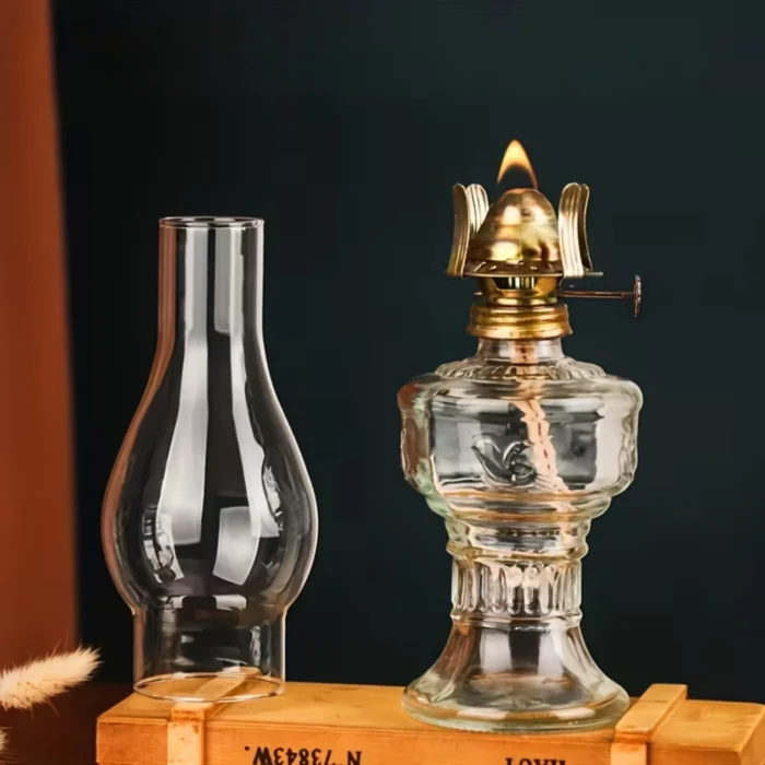 Kerosene Legacy - Lampe à huile ancienne - Cheminée à coté